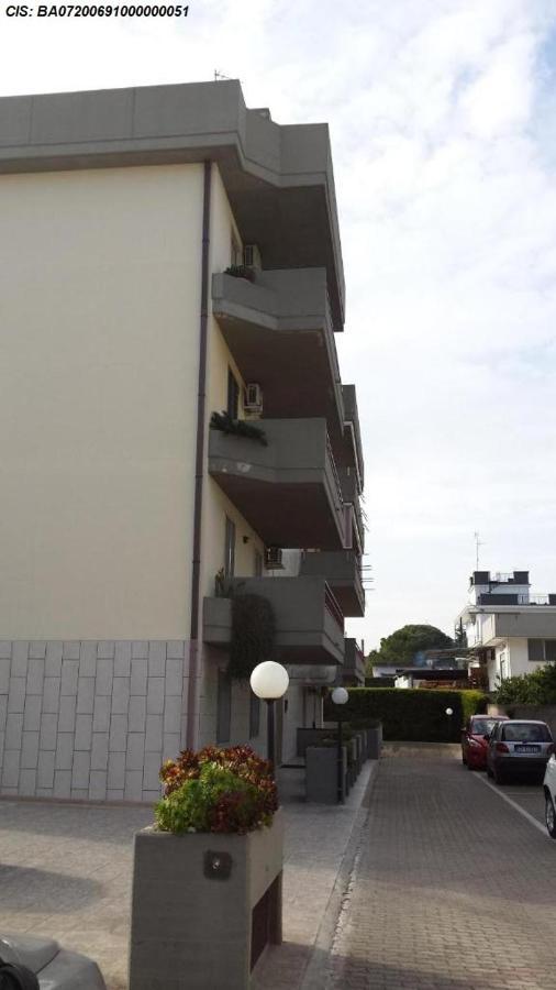 La Bomboniera Apartment Bari Exterior photo